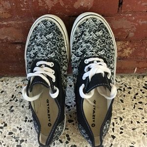 Airwalk men shoes skull design size 8.5